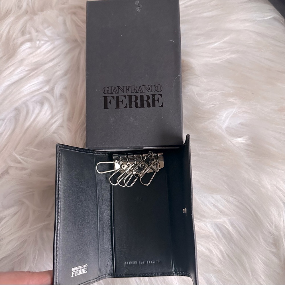 GIANFRANCO FERRE LEATHER KEY CASE